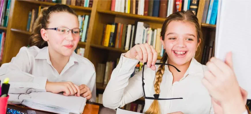 Cómo Cuidar la Visión Infantil con Lentes para la Vuelta a Clases